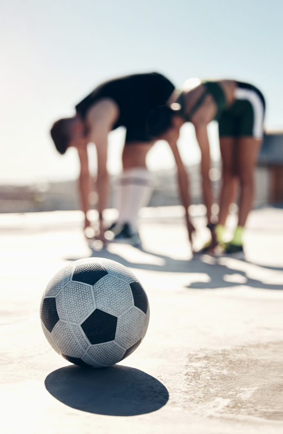 IDRETT_soccer-stretching-and-people-training-in-the-city-2023-11-27-05-10-57-utc